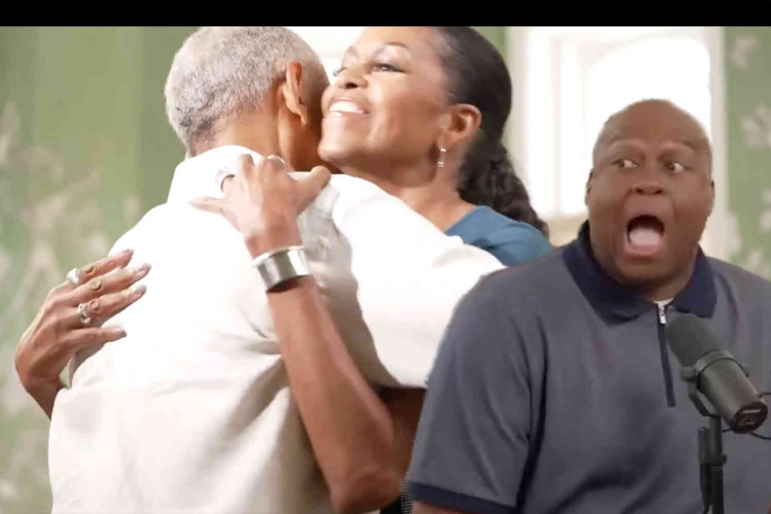Thumbnail for The Obamas started their podcast this week by joking about the divorce rumors 😂