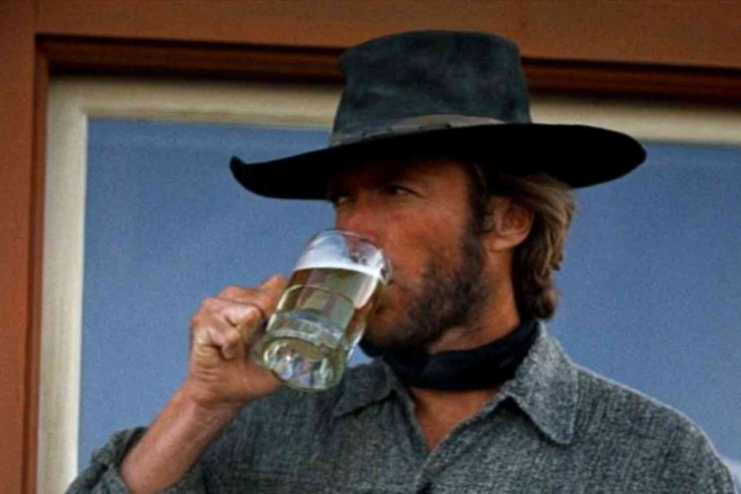 Thumbnail for Record-low percentage of Americans now drink alcohol
