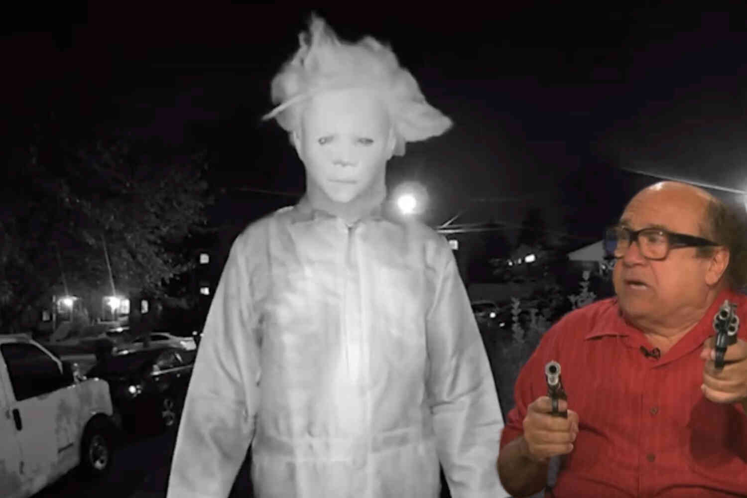 Thumbnail for Pranksters In Clown Costumes Demonstrate Good Way To Get Shot By Threatening To Kill Homeowners