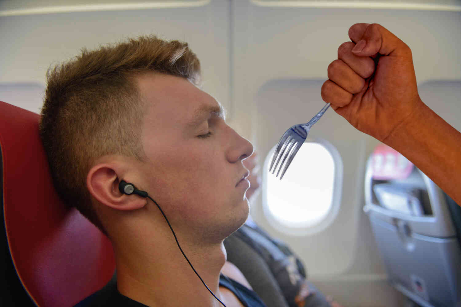 Thumbnail for Indian man charged with stabbing two teens with fork on flight out of Chicago